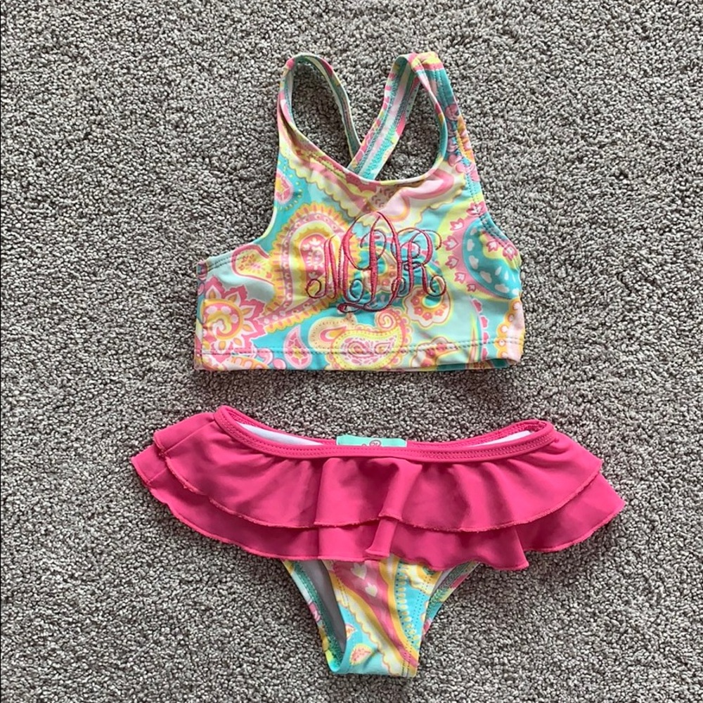 Adorable girls bikini swimsuit!